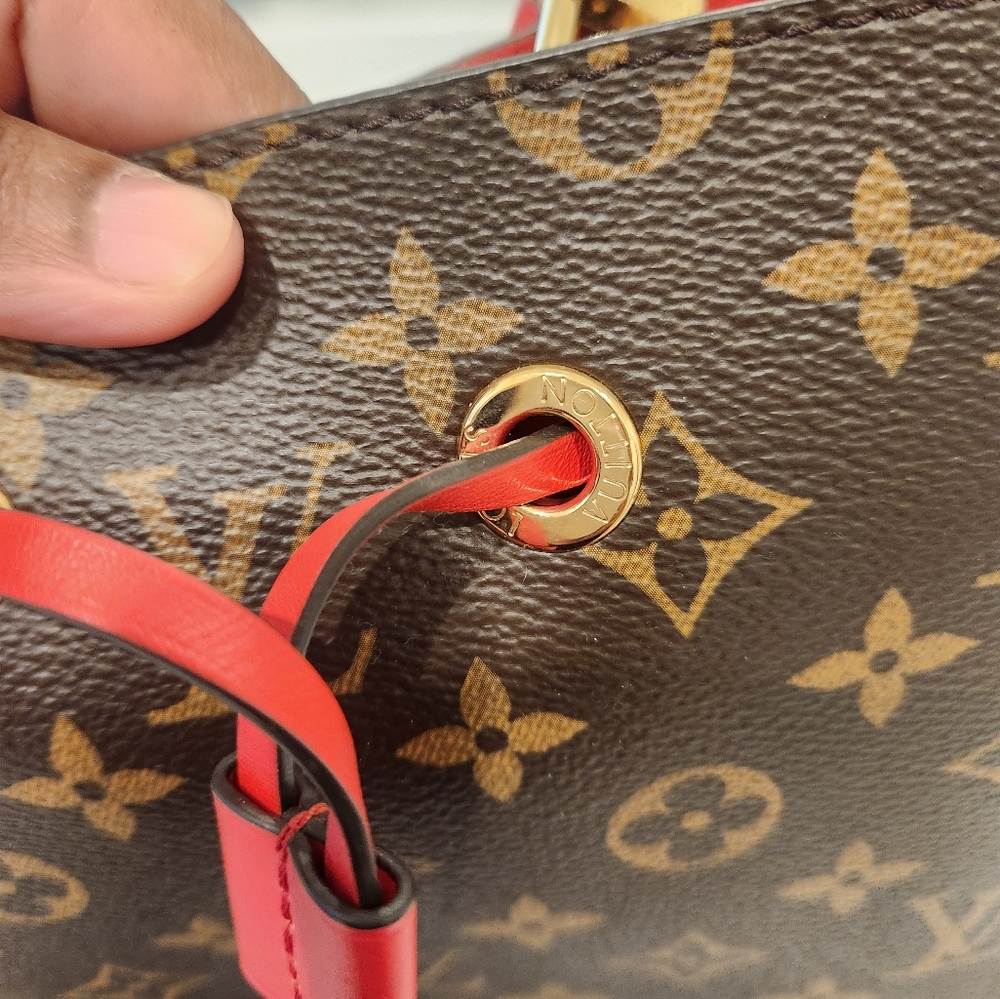 Handbag - Picture 4 of 7